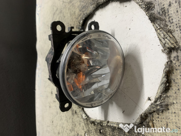 Proiector dreapta Dacia Sandero 3 1.0 Benzina 2022 
