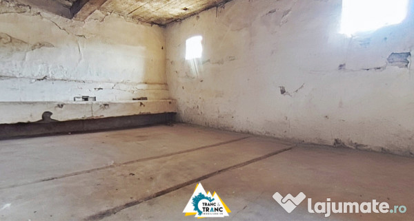 Casă spațioasă cu 4 camere de vânzare – Comuna Aluniș, județul Arad