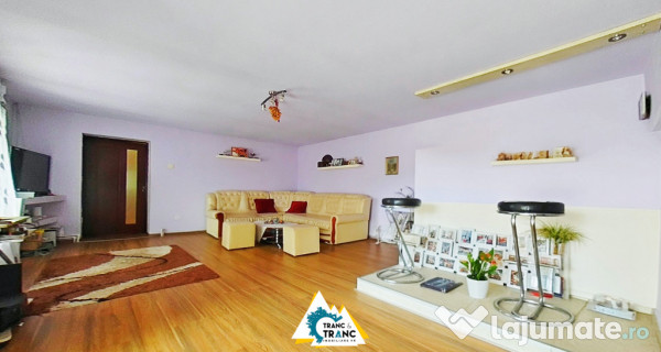 Casă spațioasă cu 4 camere de vânzare – Comuna Aluniș, județul Arad