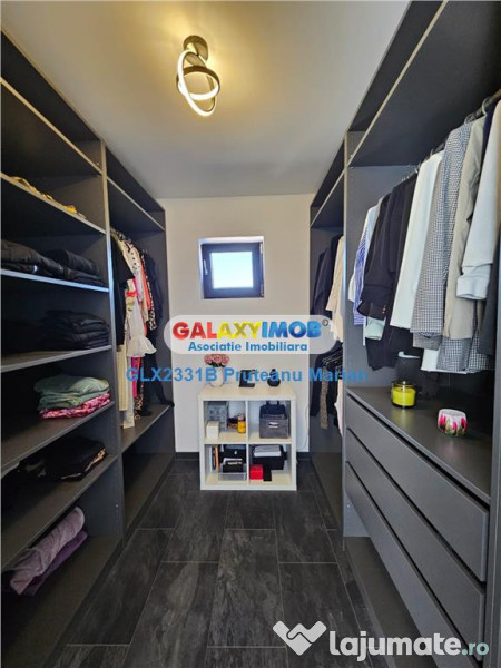 Casa de Lux cu piscina in aer liber situata in comuna Clinc 