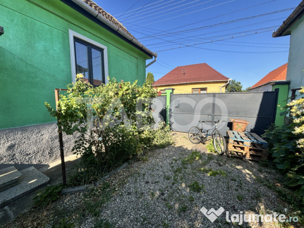 Casa de vanzare cu 3 camere si gradina in zona Turnisor Sibi 