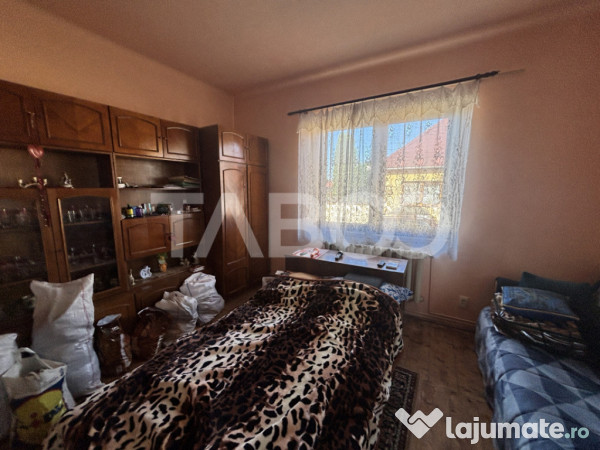 Casa de vanzare cu 3 camere si gradina in zona Turnisor Sibi 