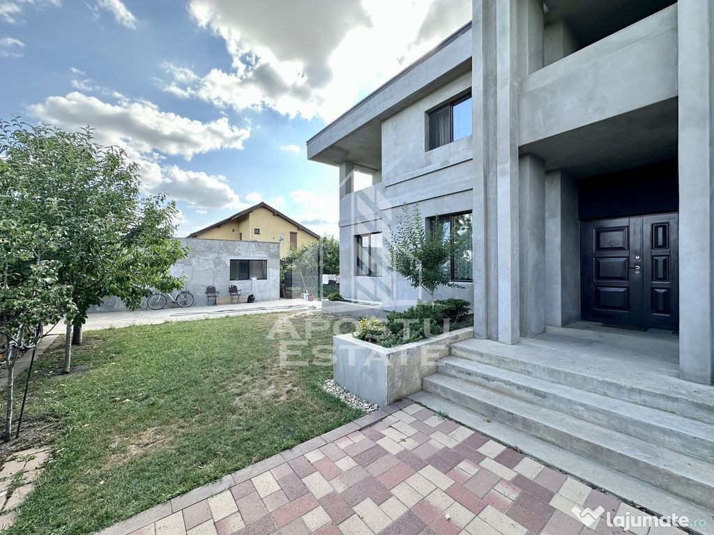 Vila moderna cu 6 camere si 2 garaje, teren 750 mp, Dumbr...