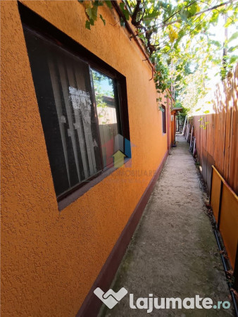 Piata Saraca-Casa 3 cam 100mp utili toate utilitatile teren 