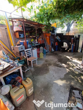 Piata Saraca-Casa 3 cam 100mp utili toate utilitatile teren 