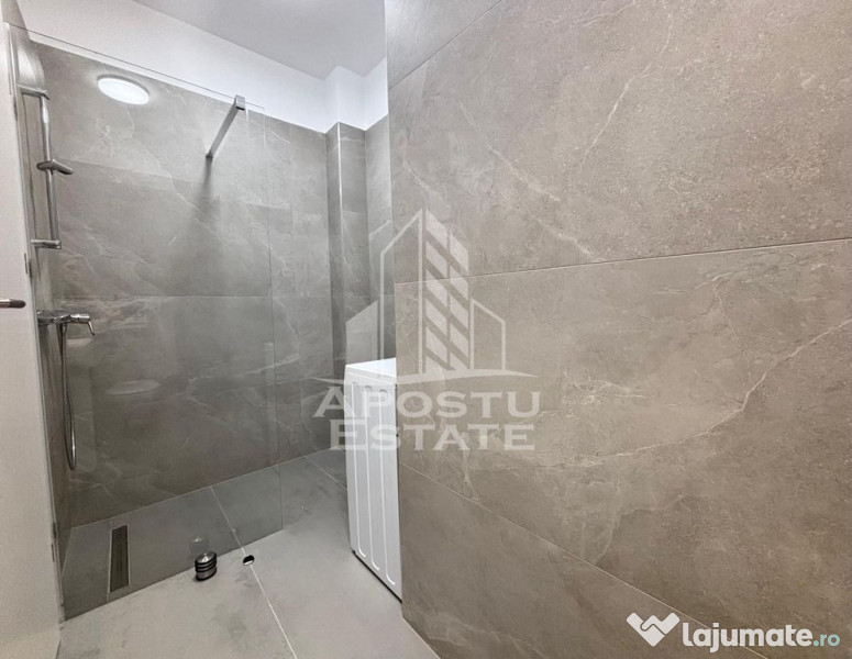 Apartament nou,2 camere si curte de 20 mp,mobilat Toronta...