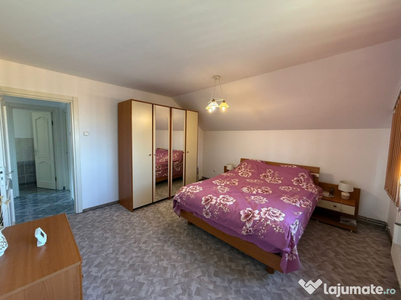 AA/1136 De închiriat casă în Mures- Sancrai