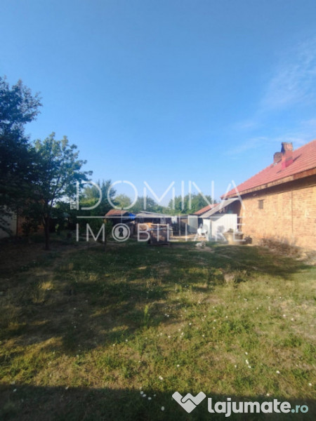 Teren intravilan situat pe strada Vârful Mândra,