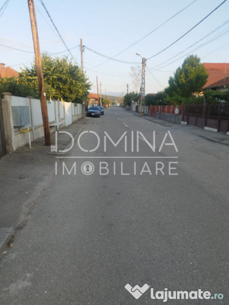 Teren intravilan situat pe strada Vârful Mândra,