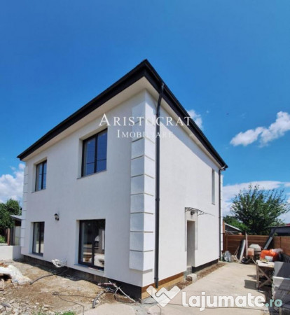 Vila zona centrala Corbeanca