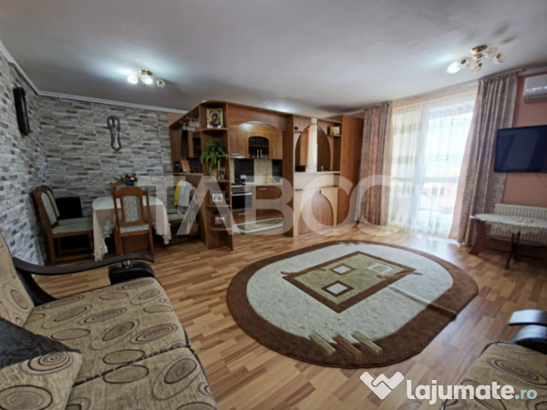 Apartament de vanzare 73mp 2 camere etaj intermediar terasa