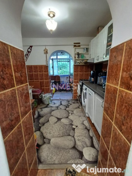 Apartament 3 camere decomandat, mobilat, centrală, beci + b