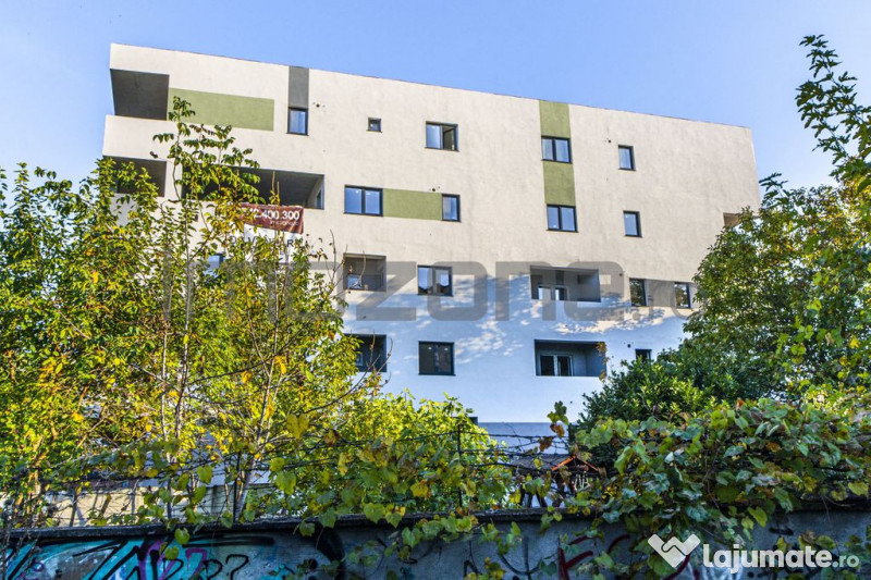 Ap. 3 Camere, 87 mp, decomandat, 2 balcoane, zona de case... 