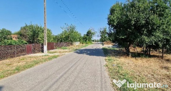 Cota de 3/6 din casa situata in comuna Curcani, Jud Calarasi 