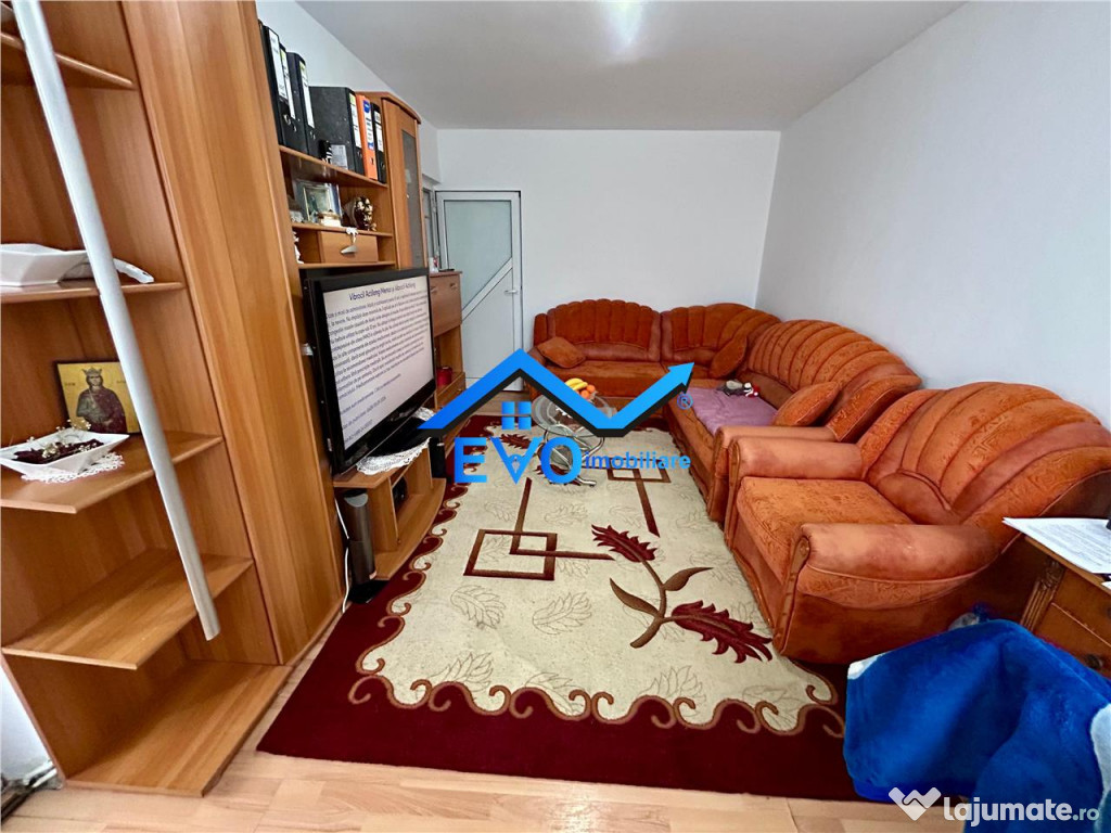 Apartament de inchiriat cu 2 camere, decomandat, 53 mp, zona 