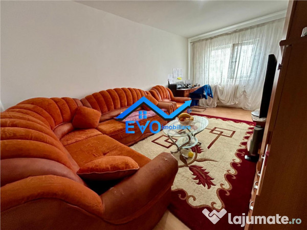 Apartament de inchiriat cu 2 camere, decomandat, 53 mp, zona 