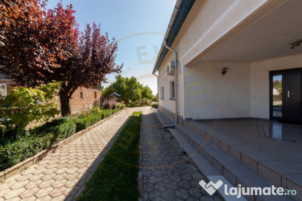 Casa visurilor cu livada roditoare si gradina amenajata Darm 