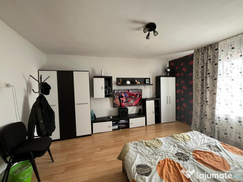 Belint, Casa, 4 Cam., 2.935 Mp. Teren 