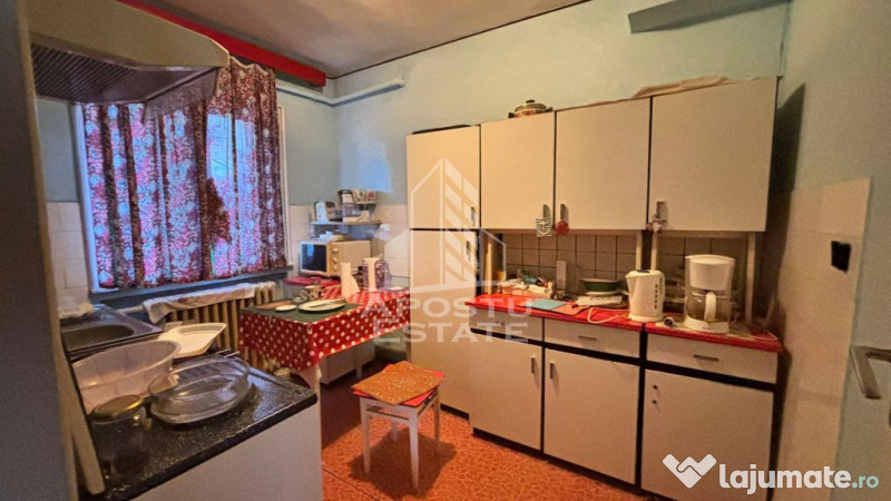 Casa individuala cu 3 camere și 2 bai, in zona Girocului 