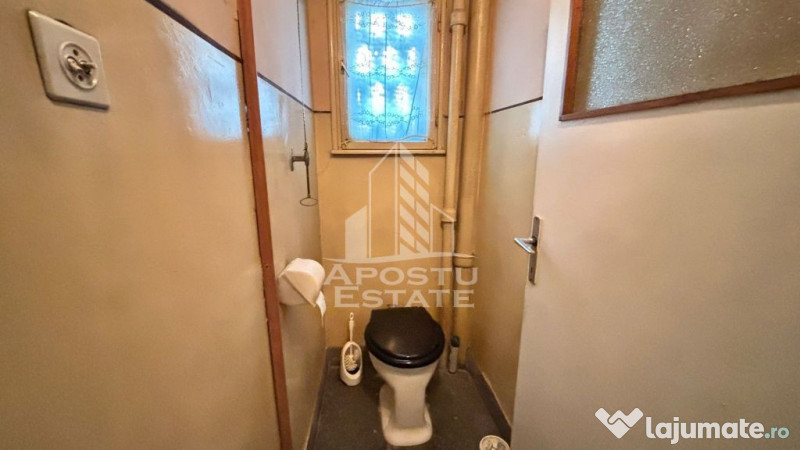 Casa individuala cu 3 camere și 2 bai, in zona Girocului 