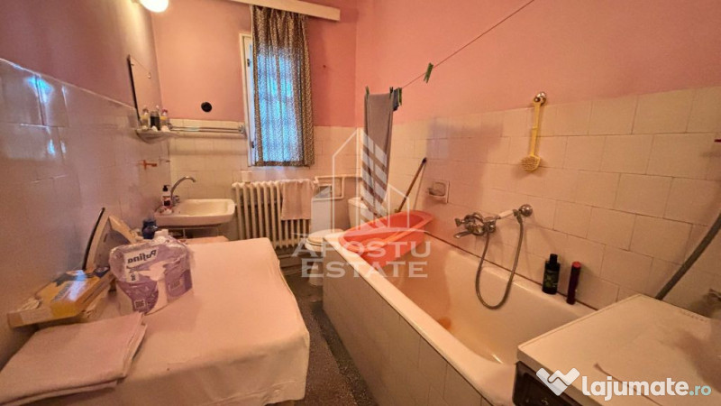 Casa individuala cu 3 camere și 2 bai, in zona Girocului 