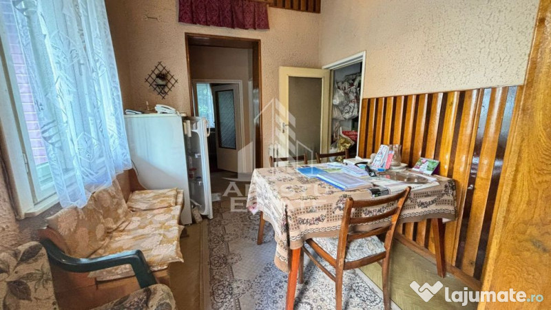 Casa individuala cu 3 camere și 2 bai, in zona Girocului 