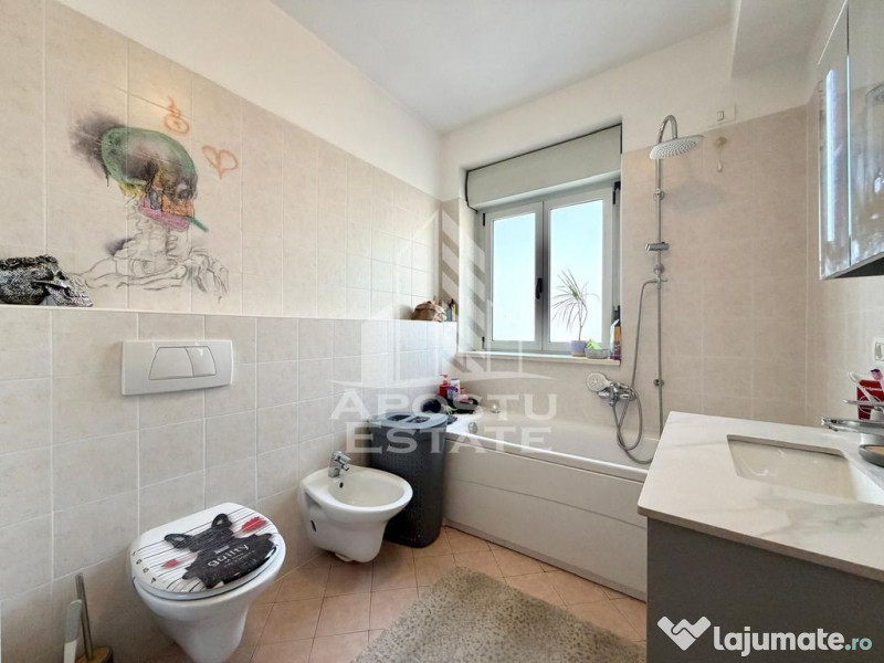 Apartament 3 camere, PetFriendly, loc de parcare , Comple... 