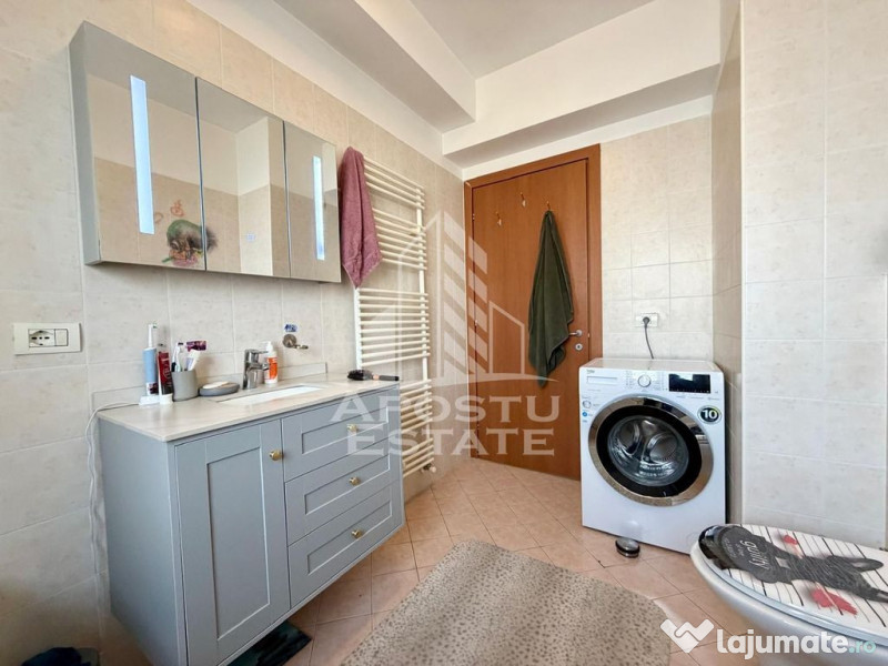 Apartament 3 camere, PetFriendly, loc de parcare , Comple... 