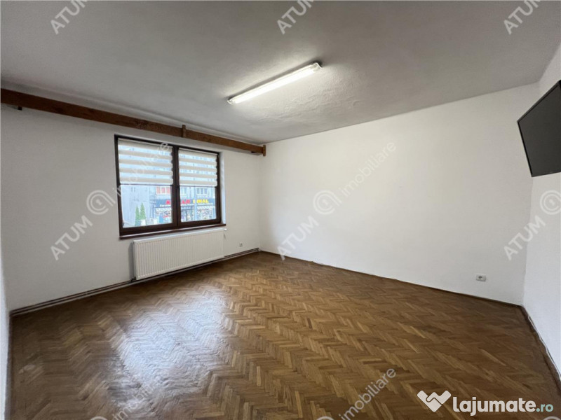 Casa 3 camere cu 2 pivnite si teren de 242 mp zona Calea Dum 