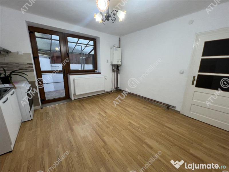 Casa 3 camere cu 2 pivnite si teren de 242 mp zona Calea Dum 