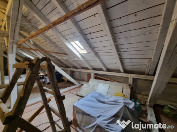 Aviatori-bloc tip vilă- 2 camere- renovat recent- boxă pe