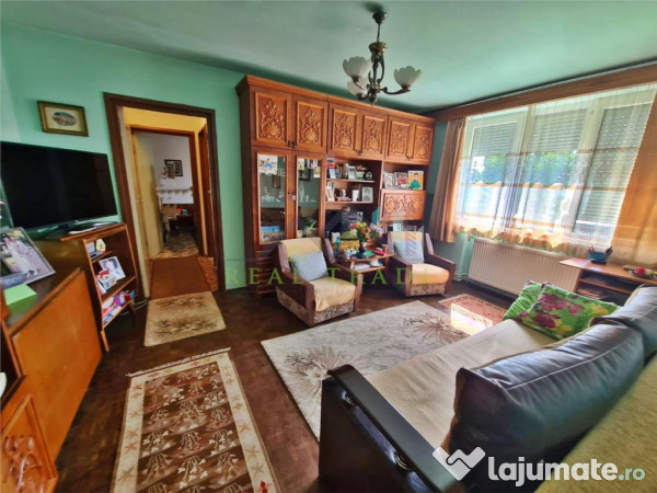 Apartament 3 camere zona Centrul- Civic