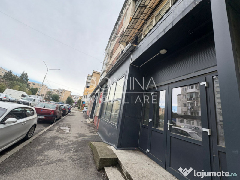 Spatiu comercial 150 mp, vitrina stradala 25 m.l. - 9 Mai 