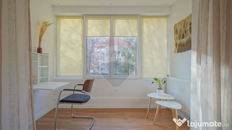 Apartament cu 3 camere de închiriat B-dul Victoriei 