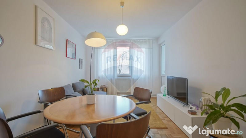 Apartament cu 3 camere de închiriat B-dul Victoriei 