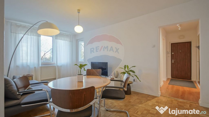 Apartament cu 3 camere de închiriat B-dul Victoriei 