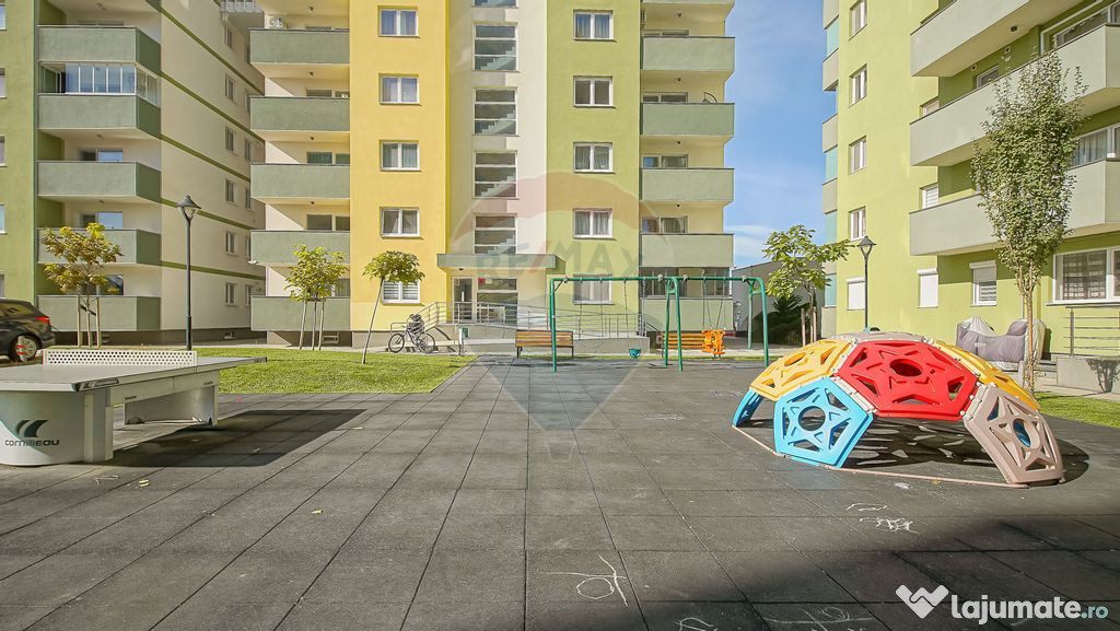 Apartament cu 2 camere și boxă de vânzare la Top City ... 