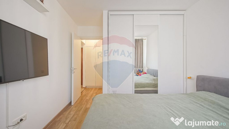 Apartament cu 2 camere și boxă de vânzare la Top City ... 