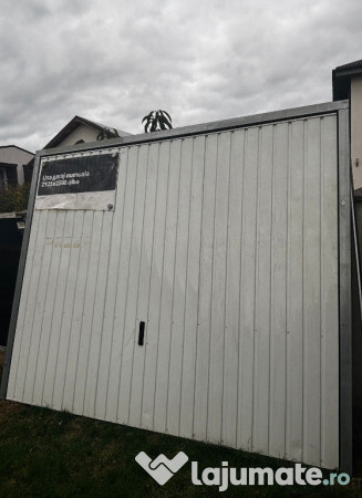 Ușa garaj basculantă manuală