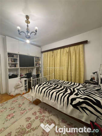 Vila interbelica, renovata elegant (2024), Garaj propriu, Mo 