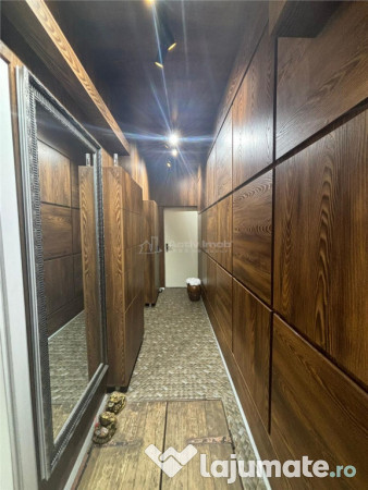 Vila interbelica, renovata elegant (2024), Garaj propriu, Mo 