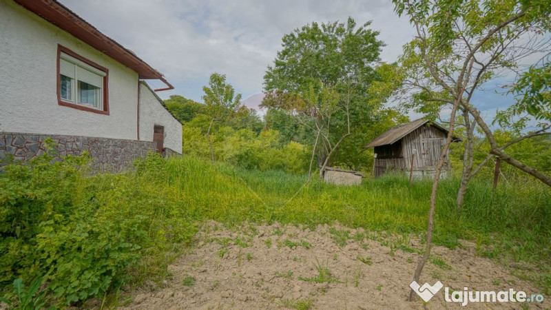 Casă cu 4 camere de vânzare in Racos, COMISION 0%!