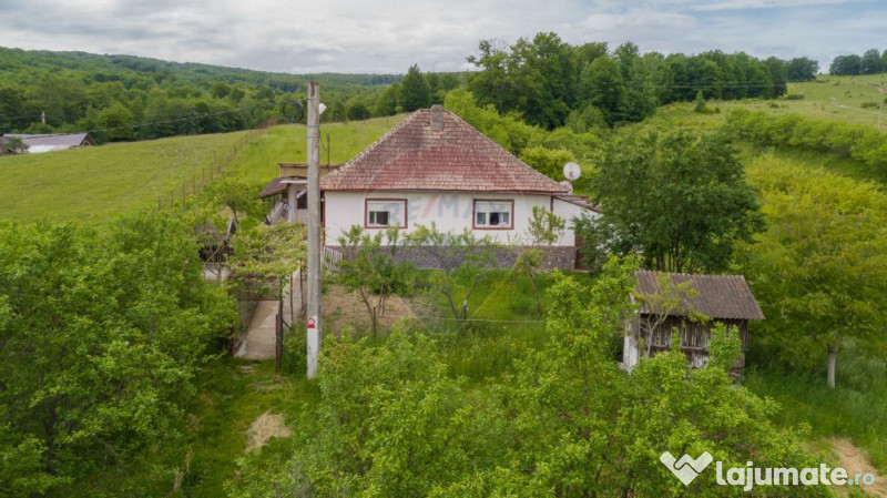 Casă cu 4 camere de vânzare in Racos, COMISION 0%!