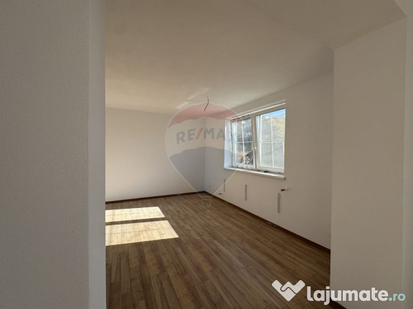 Casă complet renovată la interior în cartierul Vitrometan 