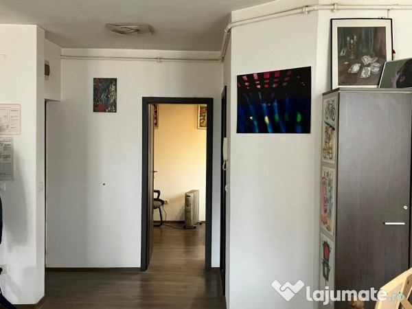 Vand apartament de 2 camere in Deva, zona ultracentrala, etaj 2,