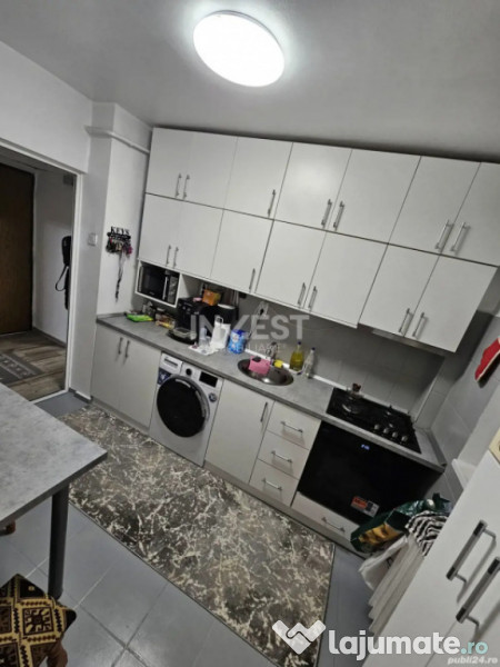 DE VANZARE-APARTAMENT 3 CAMERE -DECOMANDAT-MIRCEA CEL BATRAN 