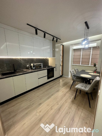 Garsoniera de inchiriat zona Baba Novac 
