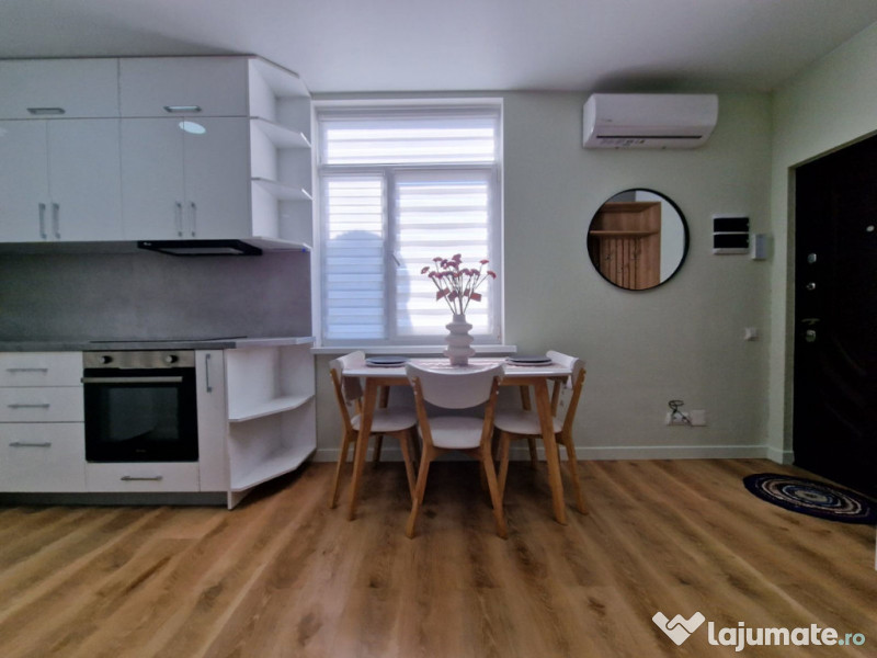 Garsoniera de inchiriat in zona P-ta Victoriei