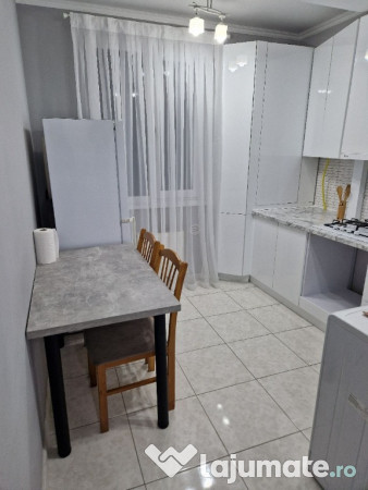 Apartament cu 2 camere de inchiriat in zona 13 Septembrie