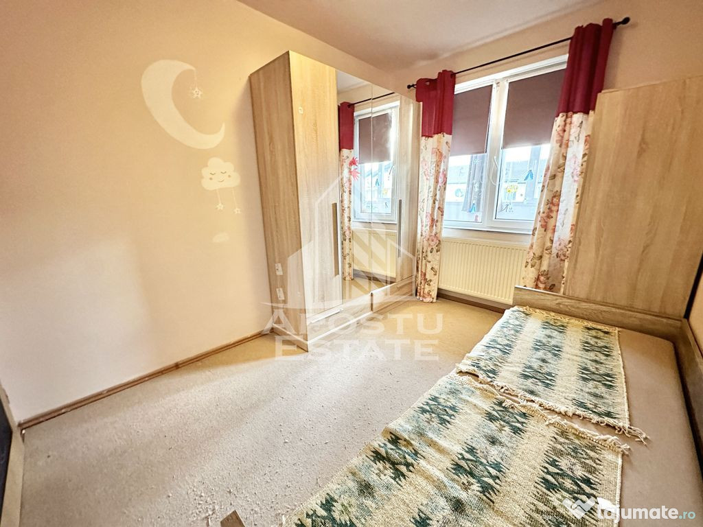 Apartament cu 3 camere, debara si terasa inchisa de 12 mp... 